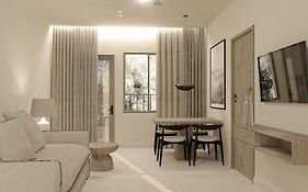Almyra Apartments & Studios